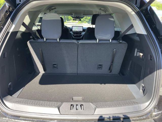 New 2026 Ford Explorer Active AWD/4WD image 17