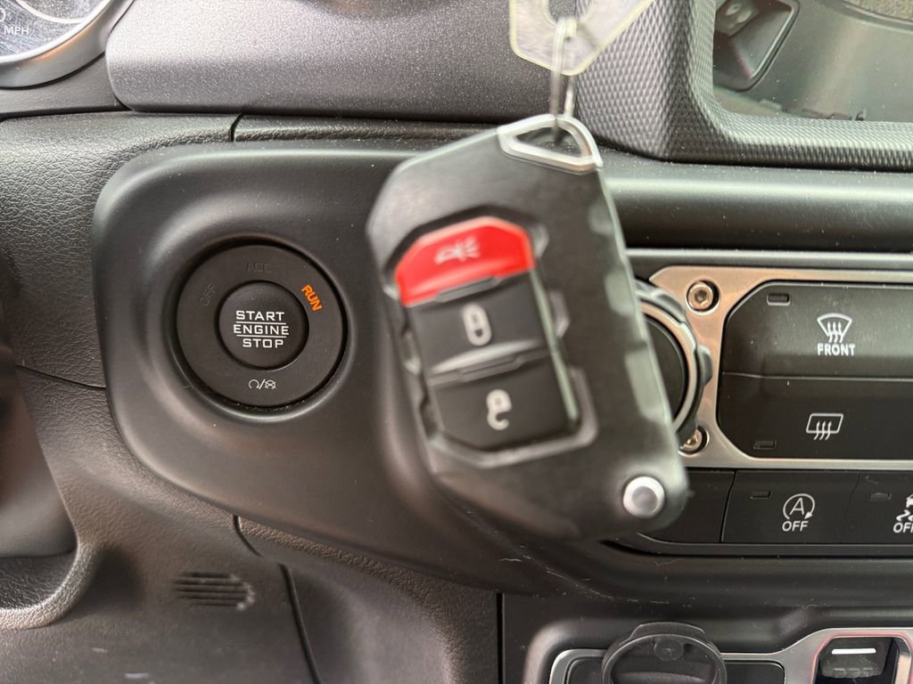 Certified 2022 Jeep Gladiator Mojave w/ LED Lighting Group AWD/4WD image 31