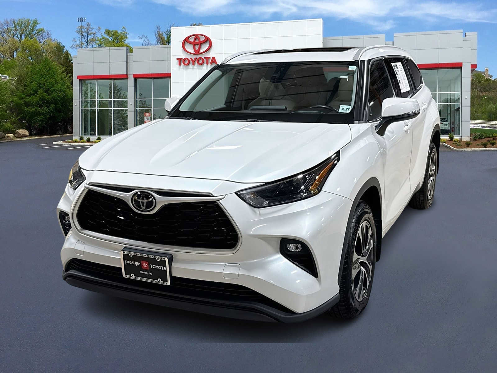 Used 2022 Toyota Highlander XLE