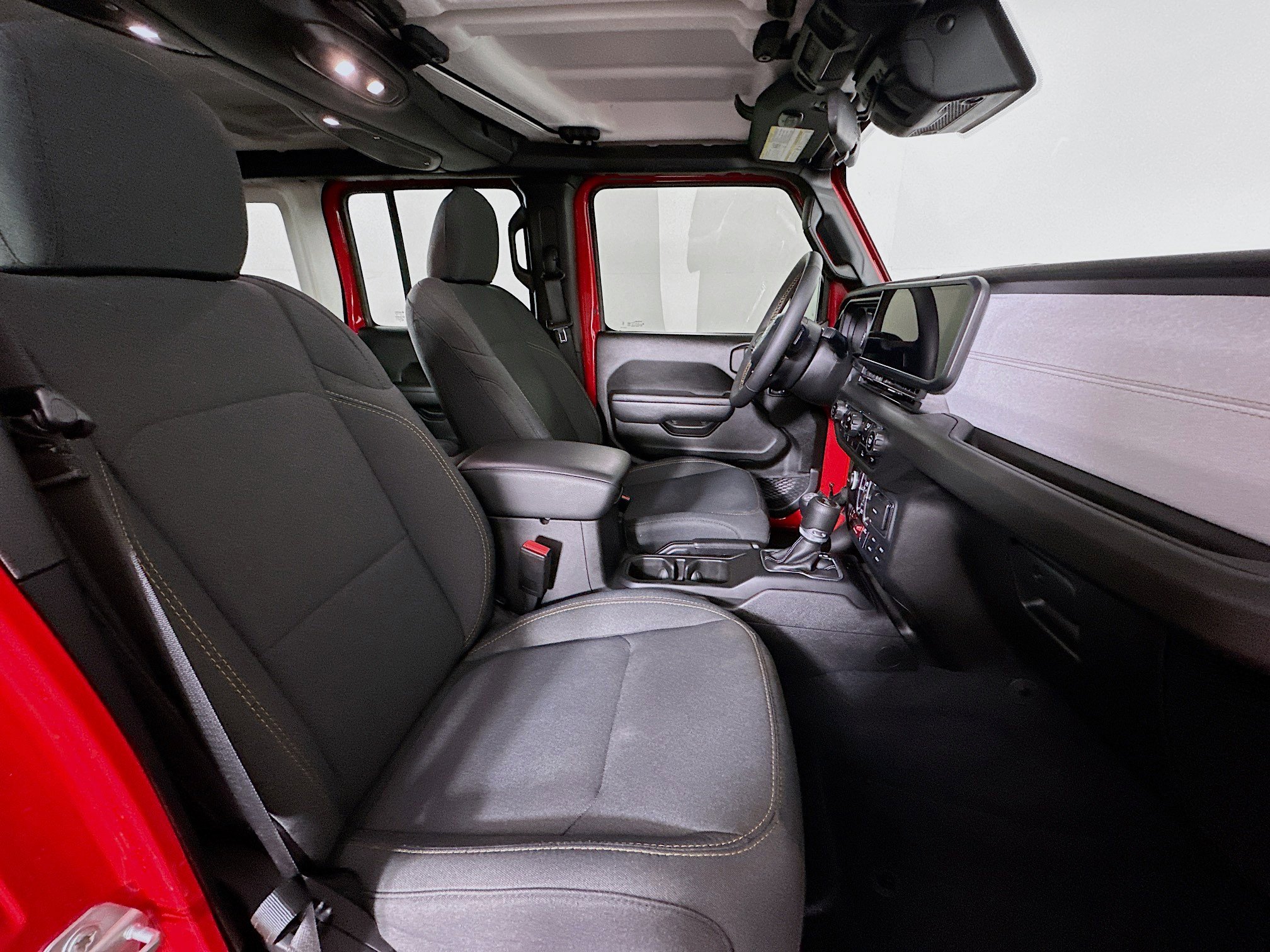 Used 2024 Jeep Wrangler Willys image 29