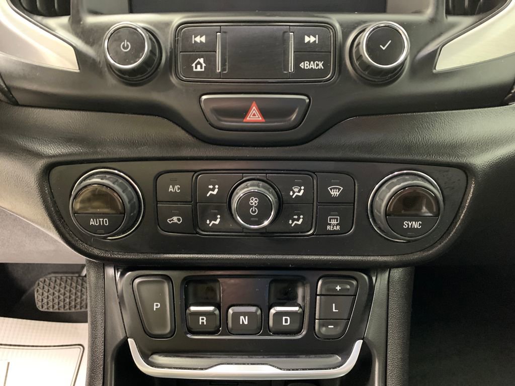 Used 2019 GMC Terrain SLE w/ Driver Convenience Package image 11