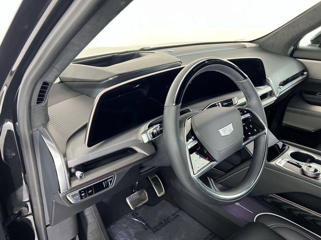 Used 2026 Cadillac Vistiq Platinum AWD/4WD image 10