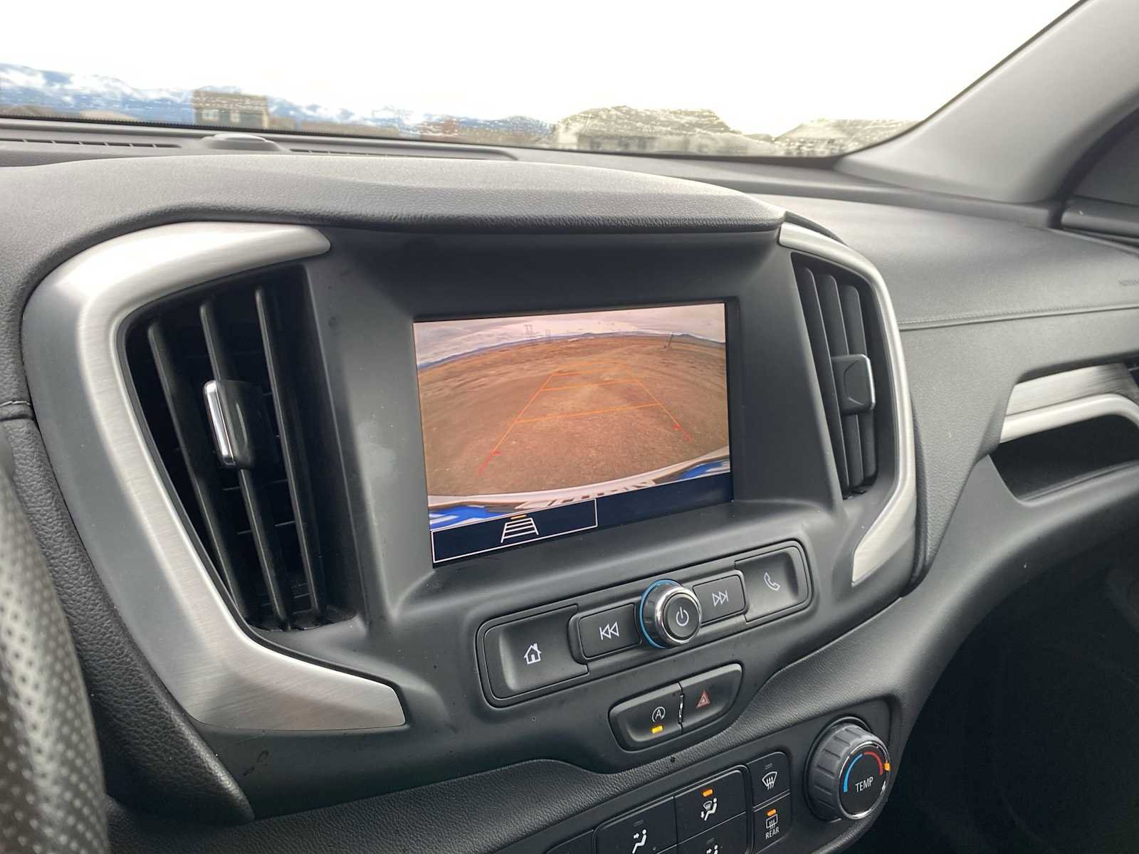 Used 2024 GMC Terrain SLE image 24