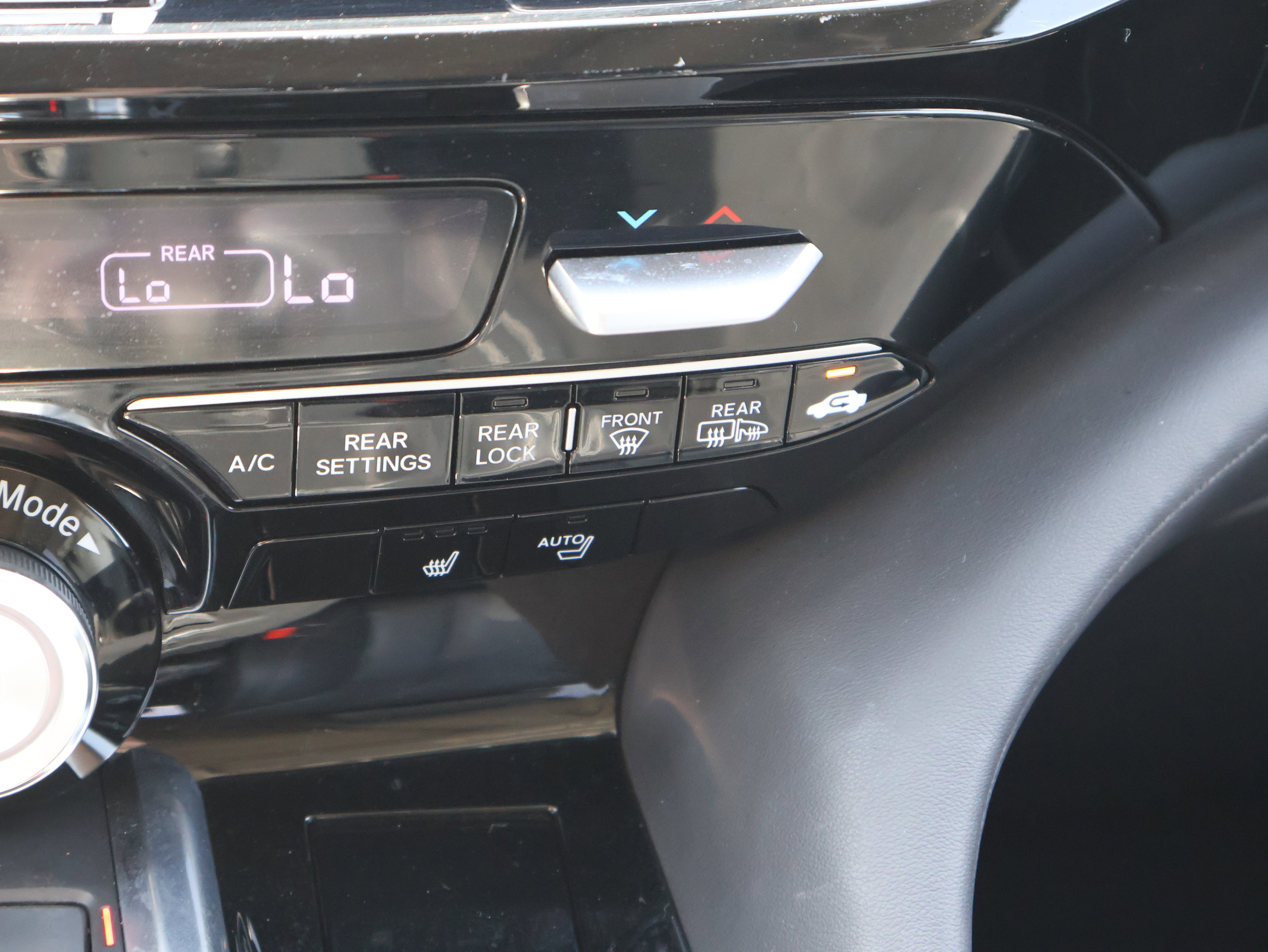 Used 2023 Acura MDX SH-AWD w/ Technology Package image 93