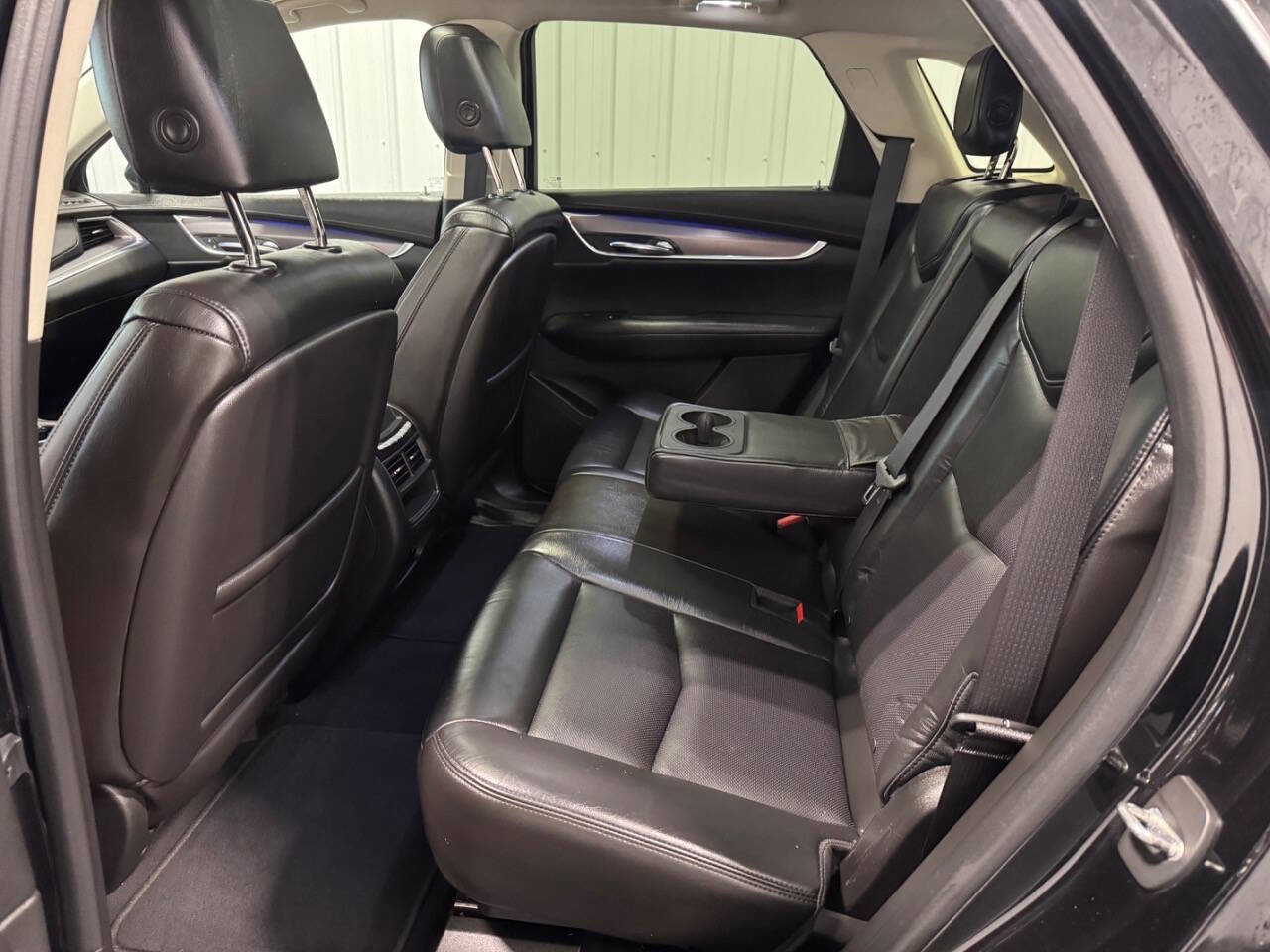 Used 2017 Cadillac XT5 Premium Luxury AWD/4WD image 12