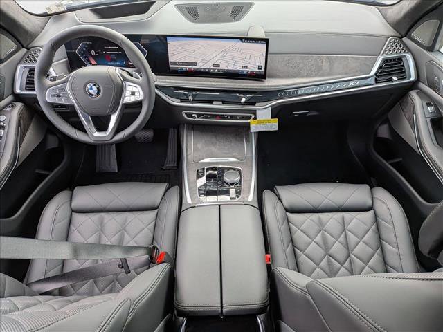 Used 2026 BMW X7 xDrive40i image 14