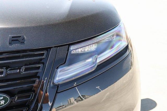 New 2026 Land Rover Range Rover Velar Dynamic SE image 10