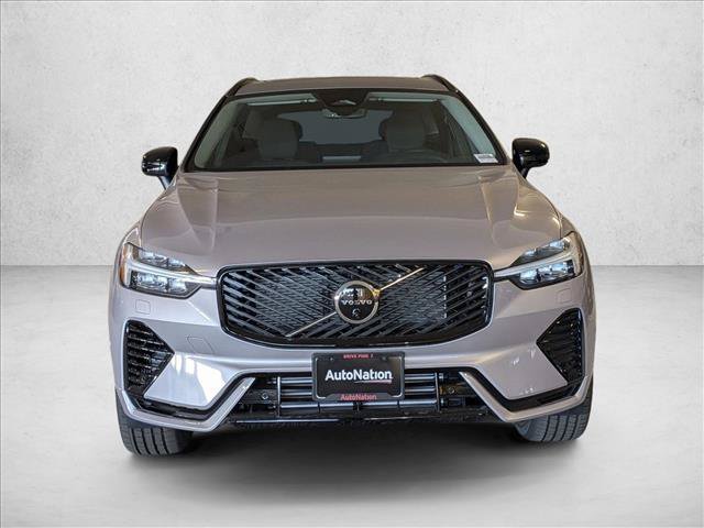 New 2026 Volvo XC60 T8 Plus w/ Climate Package PRO AWD/4WD image 5