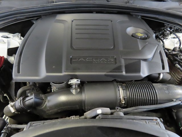 Used 2024 Jaguar F-PACE R-Dynamic S image 40