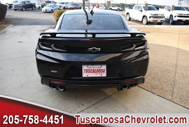 Used 2018 Chevrolet Camaro SS image 8