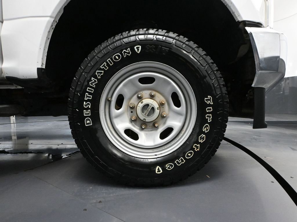 Used 2021 Ford F250 XL w/ Power Equipment Group image 17