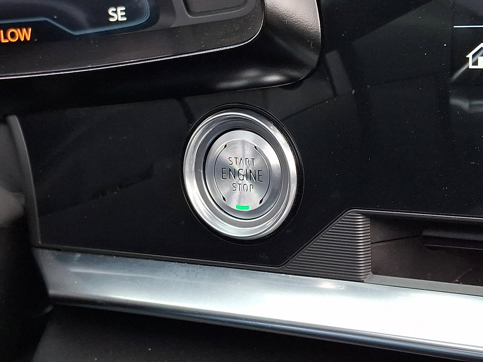 Certified 2023 Chevrolet Corvette Stingray Preferred Conv w/ 2LT image 23