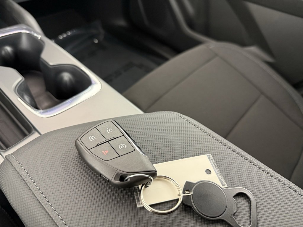 New 2026 Chevrolet Equinox EV LT image 21