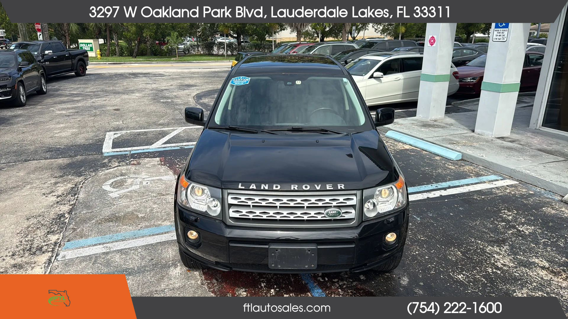 Used 2011 Land Rover LR2 HSE AWD/4WD image 4