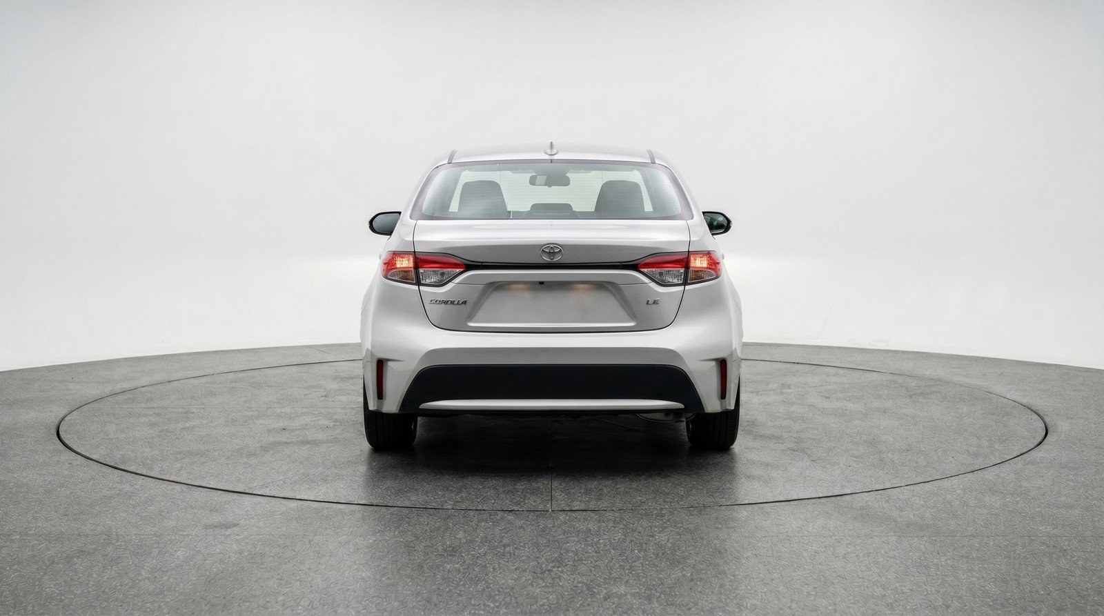 Used 2025 Toyota Corolla LE FWD image 7