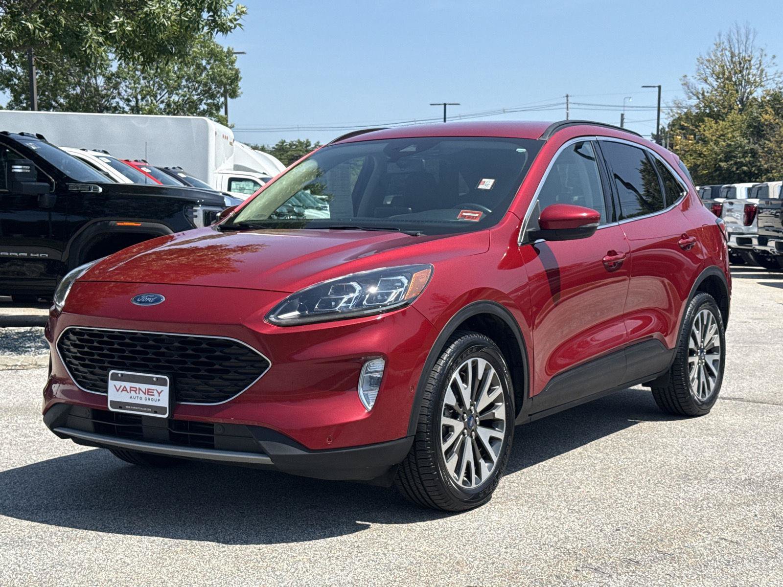 Used 2020 Ford Escape Titanium AWD/4WD image 1