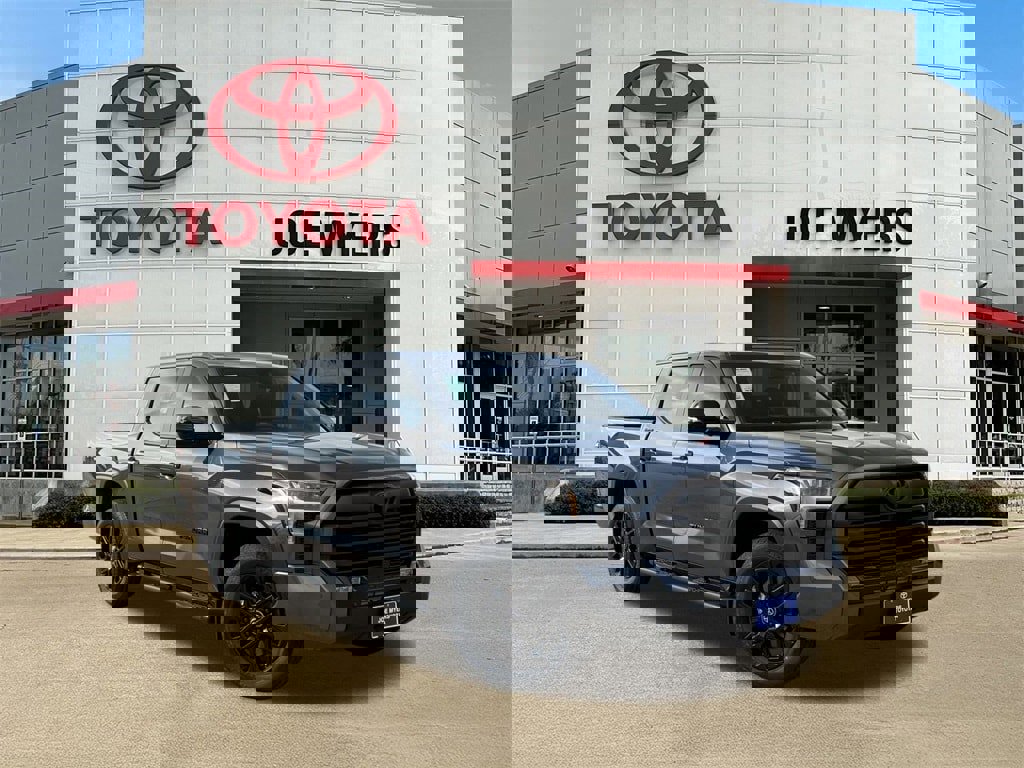 New 2026 Toyota Tundra Limited image 2