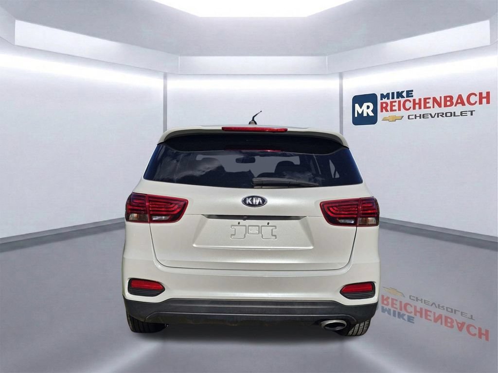 Used 2020 Kia Sorento FWD V6 image 5