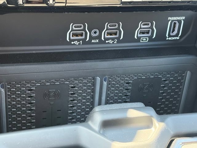 New 2026 RAM 3500 Limited AWD/4WD image 23