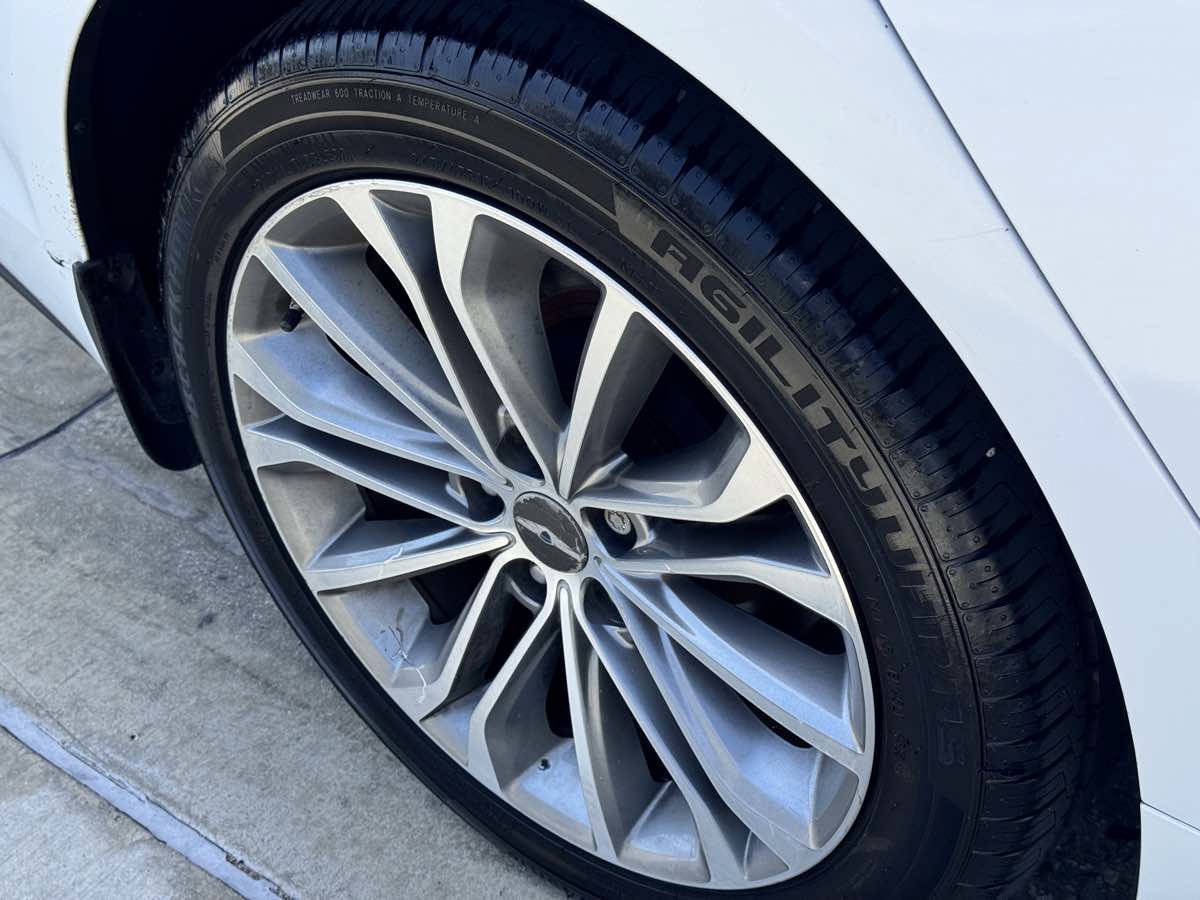 Used 2015 Hyundai Genesis 3.8 RWD image 22