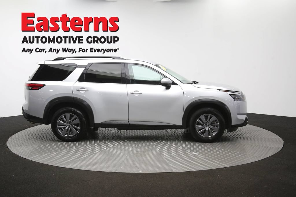 Used 2025 Nissan Pathfinder SV FWD image 51
