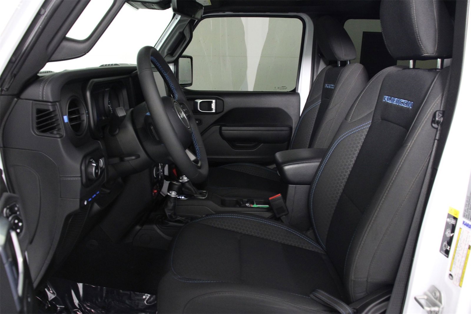 Used 2024 Jeep Wrangler Unlimited Rubicon 4xe w/ Technology Group image 30