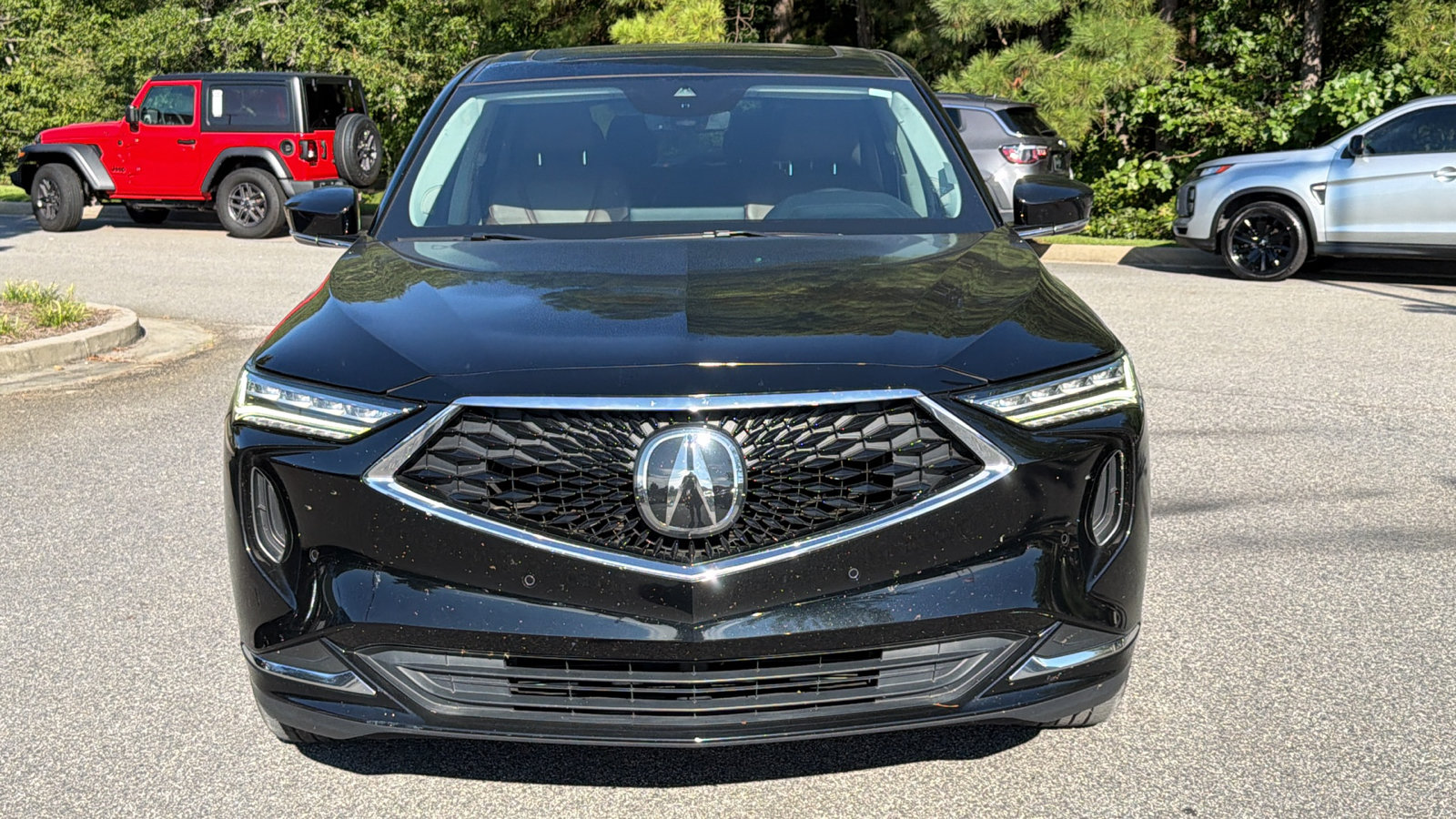 Used 2023 Acura MDX w/ Technology Package FWD image 3