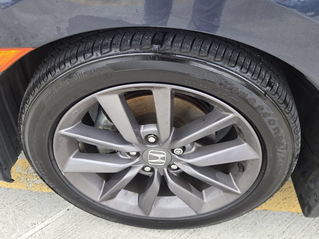 Used 2021 Honda Civic EX-L image 10