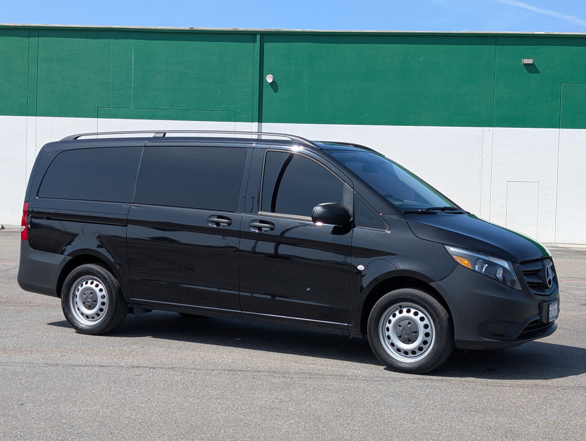 Used 2021 Mercedes-Benz Metris Passenger Mini Van image 1