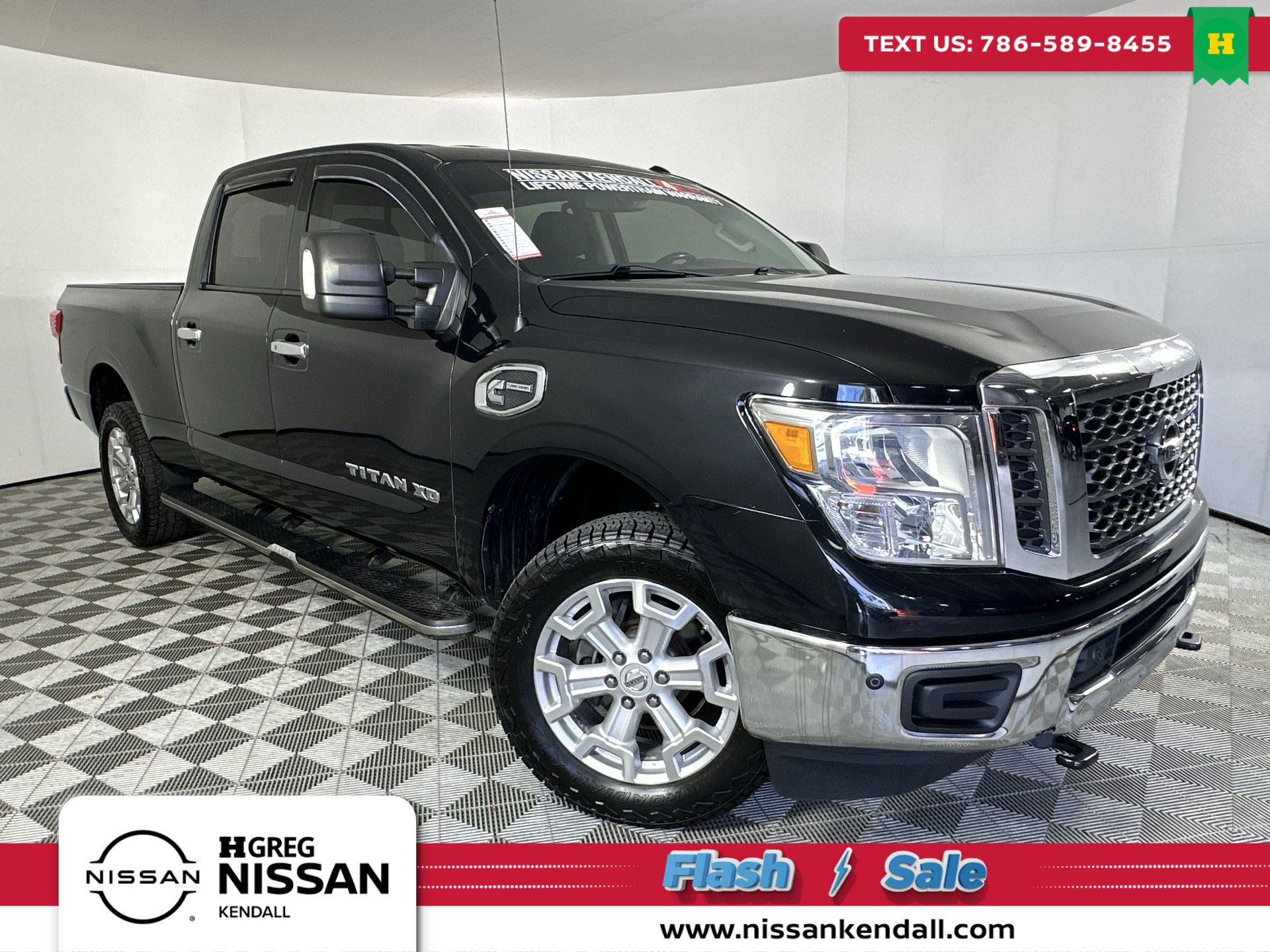 Used 2018 Nissan Titan SV w/ SV Convenience Package