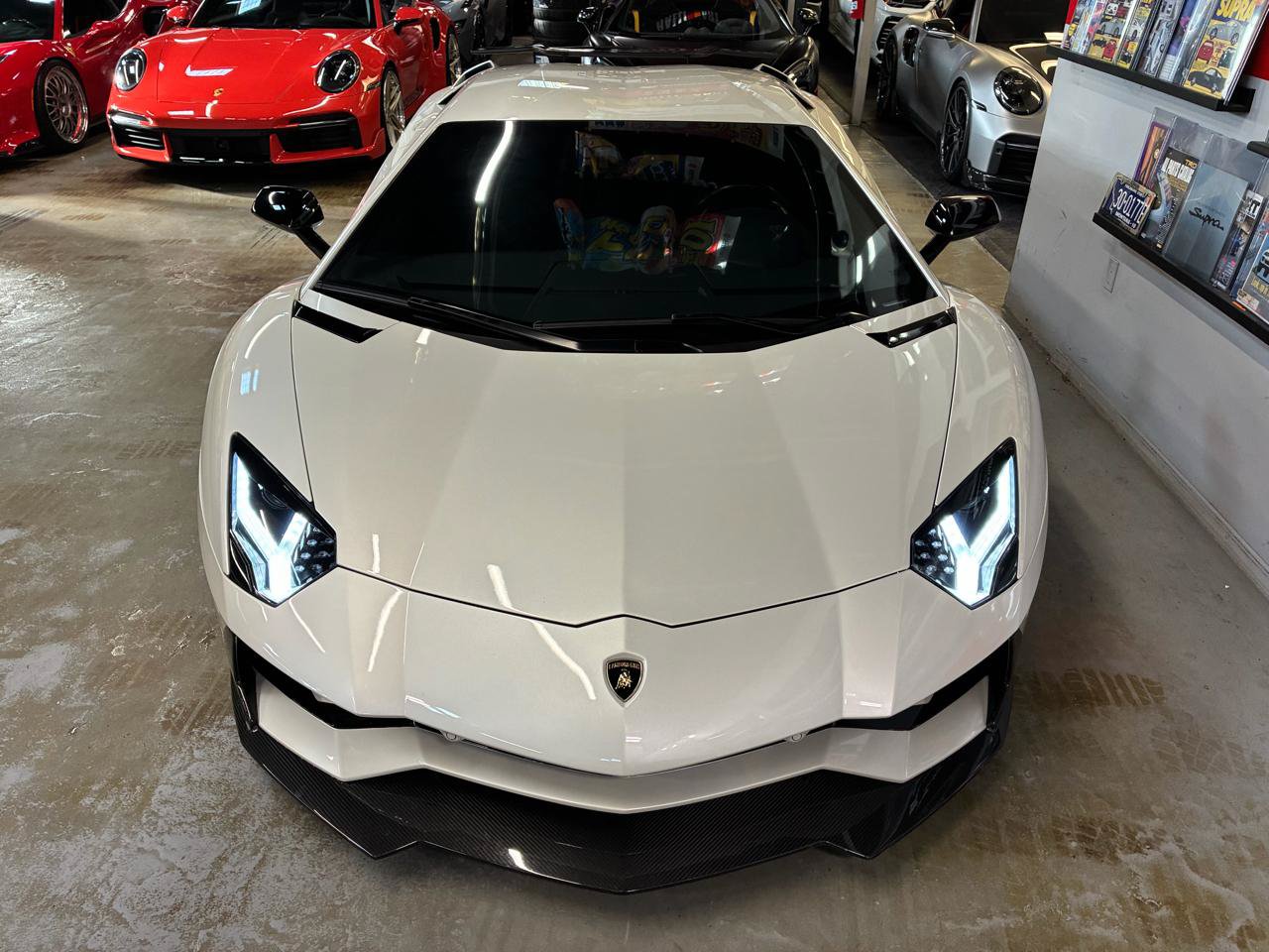 Used 2017 Lamborghini Aventador S AWD/4WD image 5