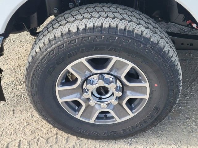 New 2026 Ford F250 Lariat w/ FX4 Off-Road Package image 6