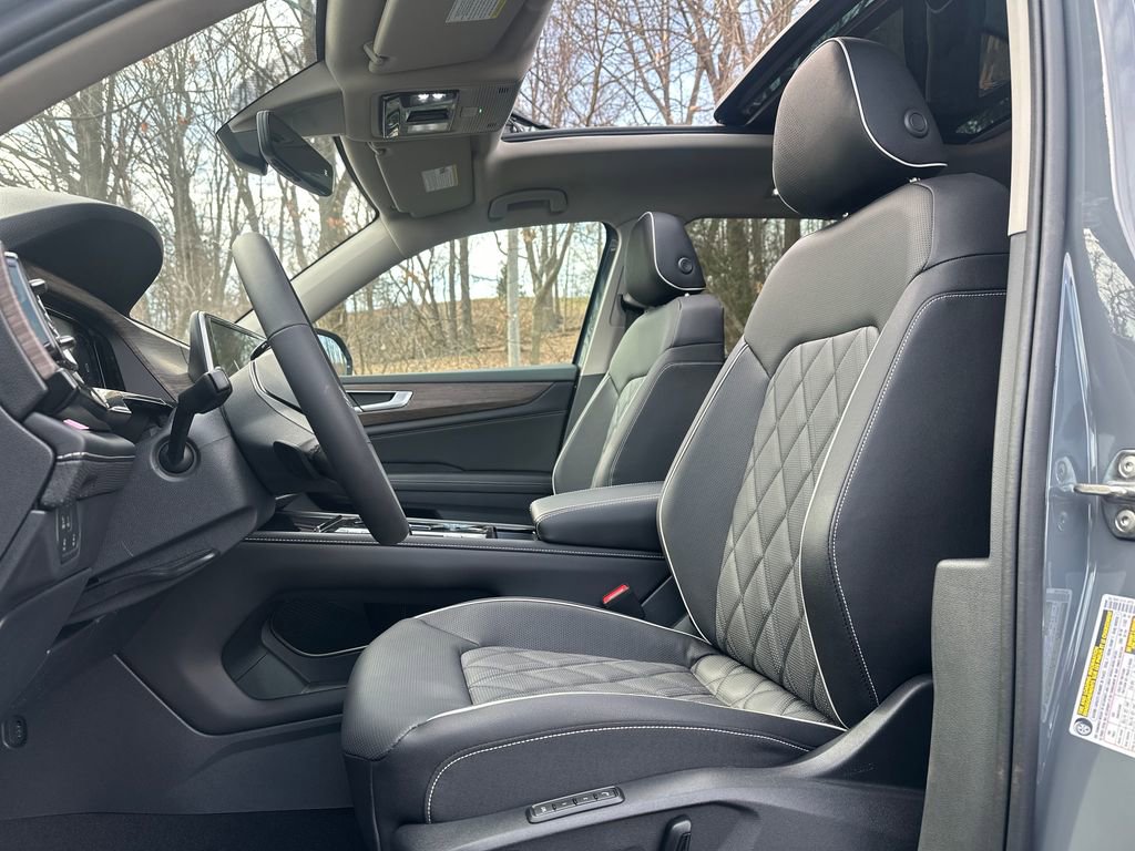 New 2026 Volkswagen Atlas SEL Premium R-Line image 3