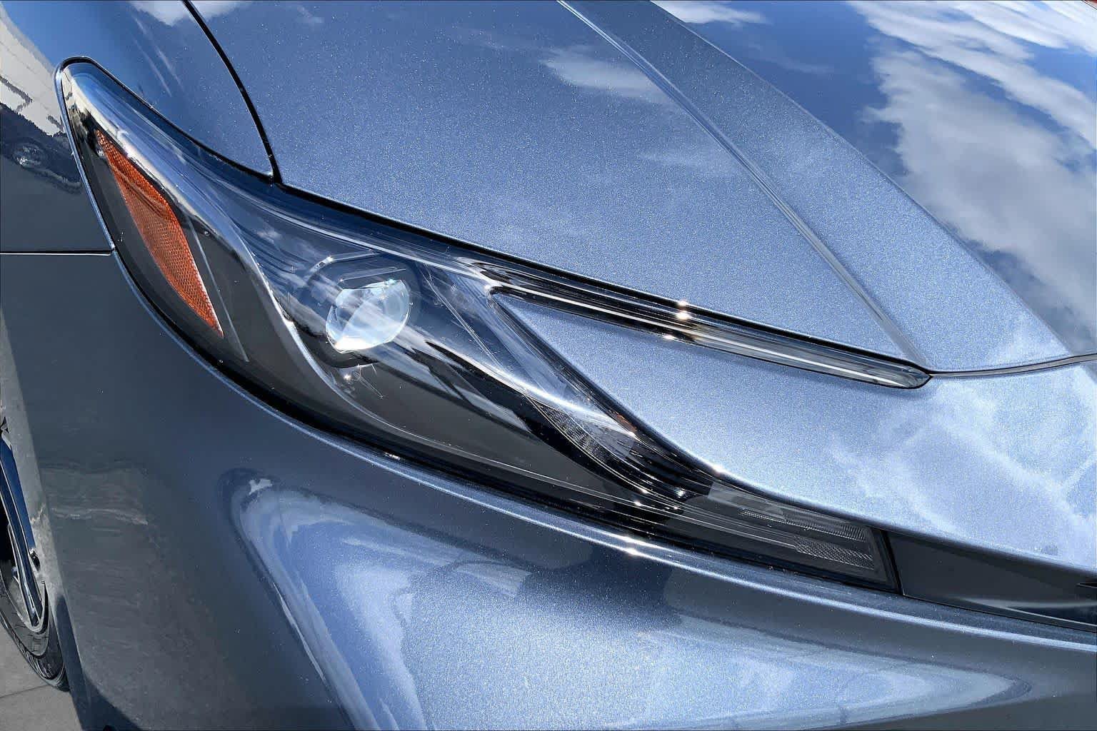 Used 2026 Toyota Camry SE FWD image 27