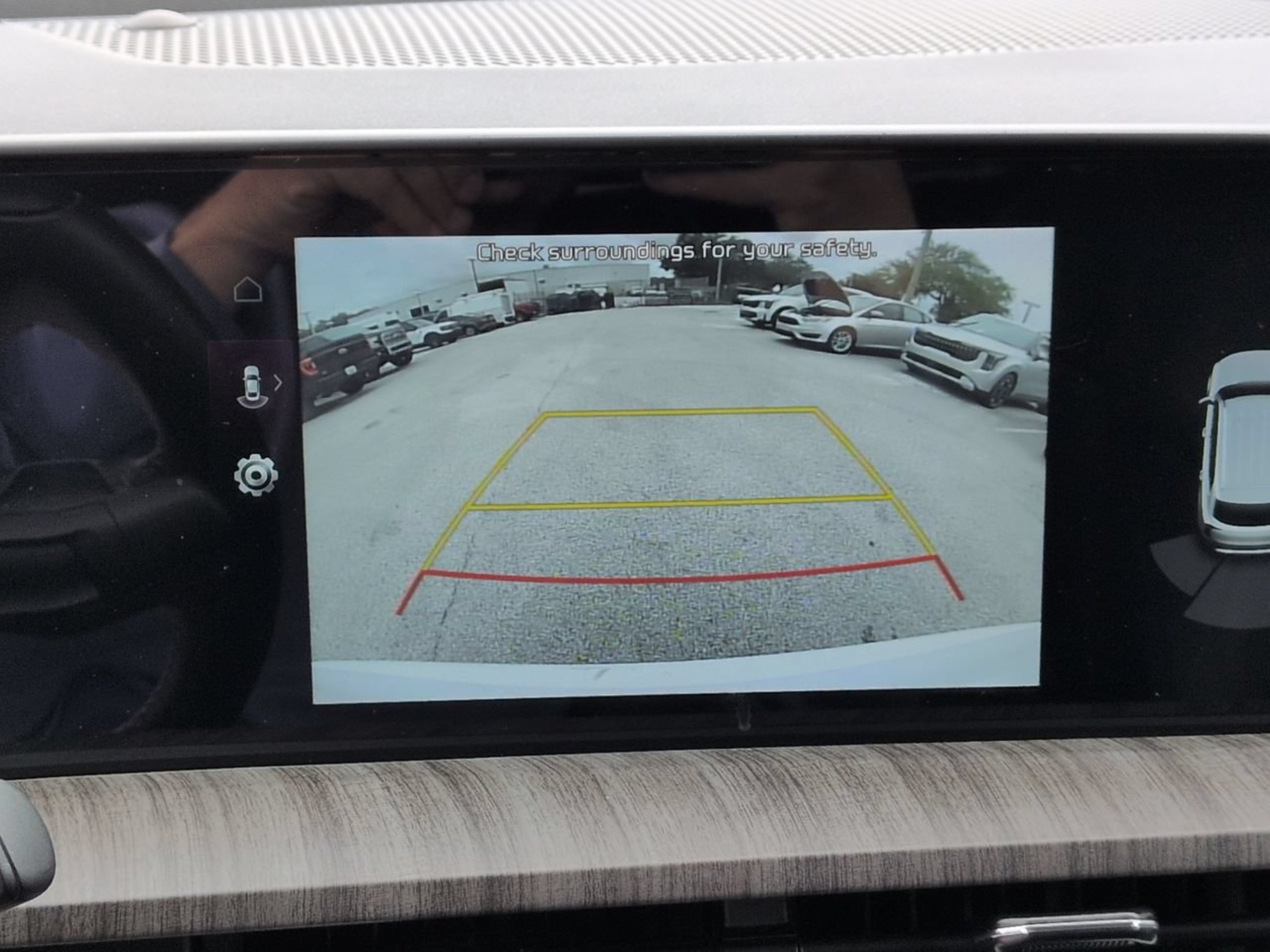 Used 2025 Kia Telluride EX w/ EX Captain's Chair Package FWD image 28