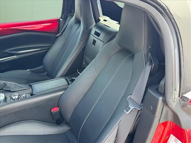 Used 2023 MAZDA MX-5 Miata Grand Touring w/ Weather Package RWD image 13