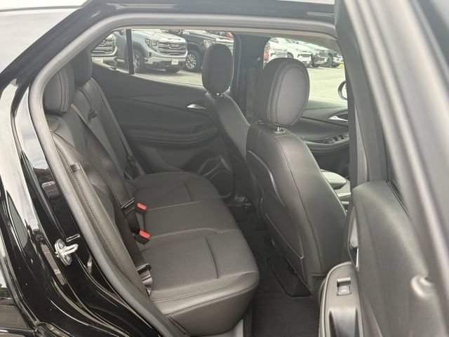 Used 2023 Buick Encore GX Select w/ Sport Touring Package FWD image 25