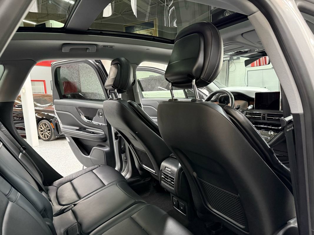 Used 2020 Lincoln Corsair Reserve w/ Equipment Group 201A image 23