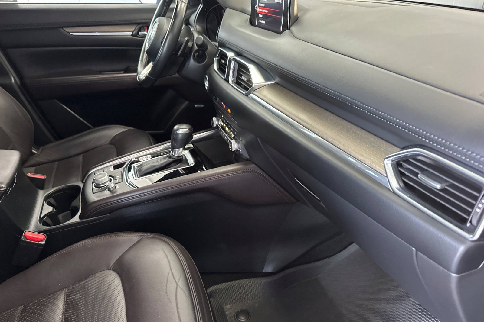 Used 2020 MAZDA CX-5 Signature AWD/4WD image 18
