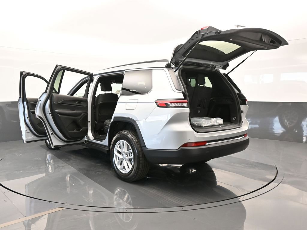 Used 2024 Jeep Grand Cherokee L Laredo image 66