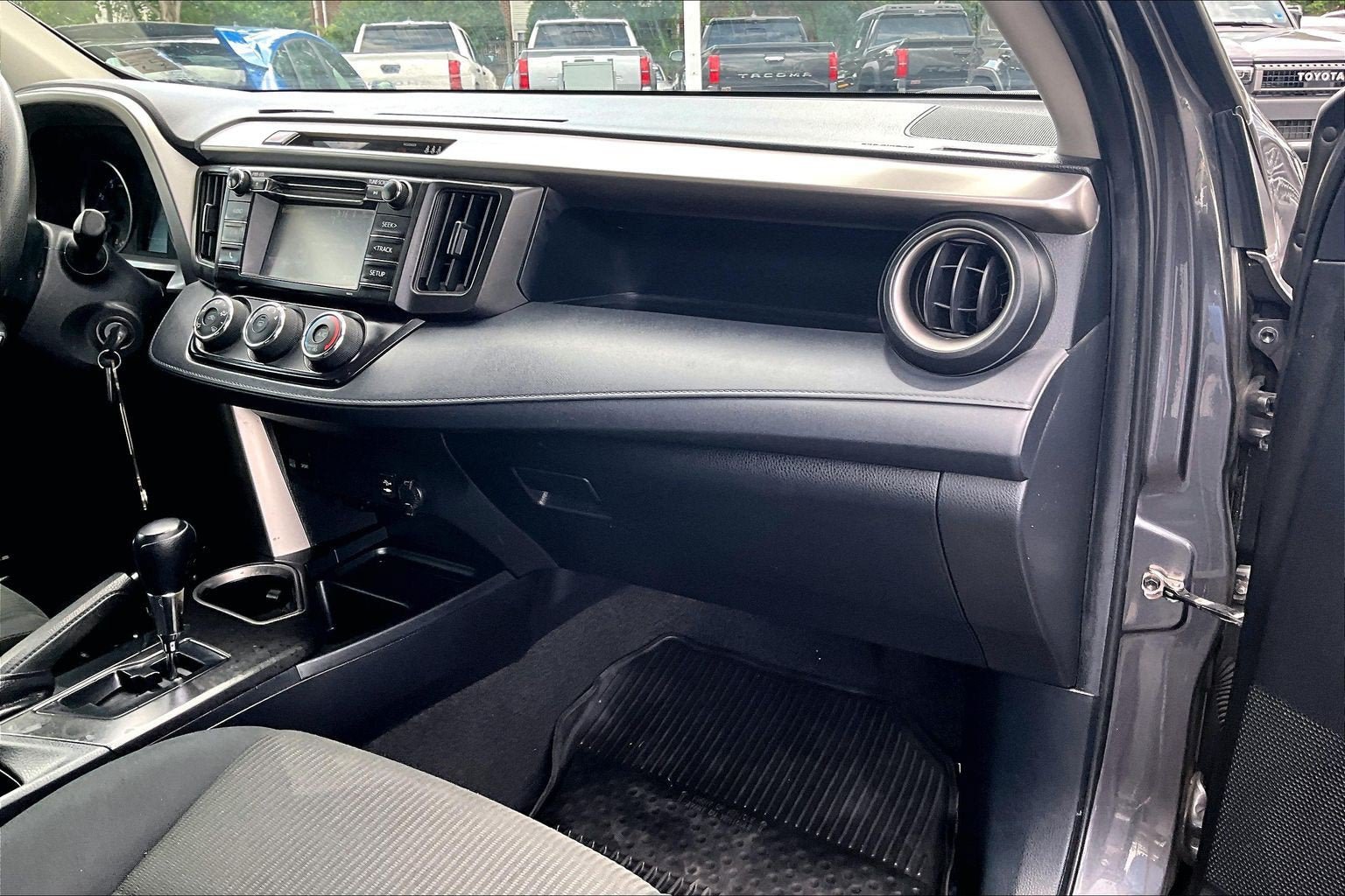 Used 2018 Toyota RAV4 LE w/ All Weather Liner Package AWD/4WD image 15