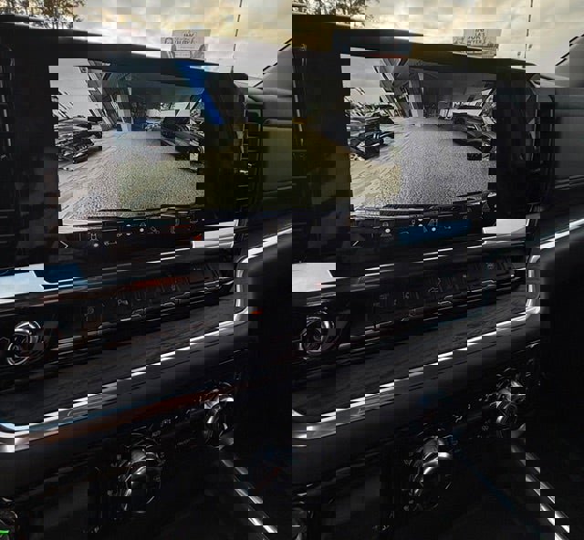 New 2026 GMC Sierra 3500 SLT w/ SLT Convenience Package image 13