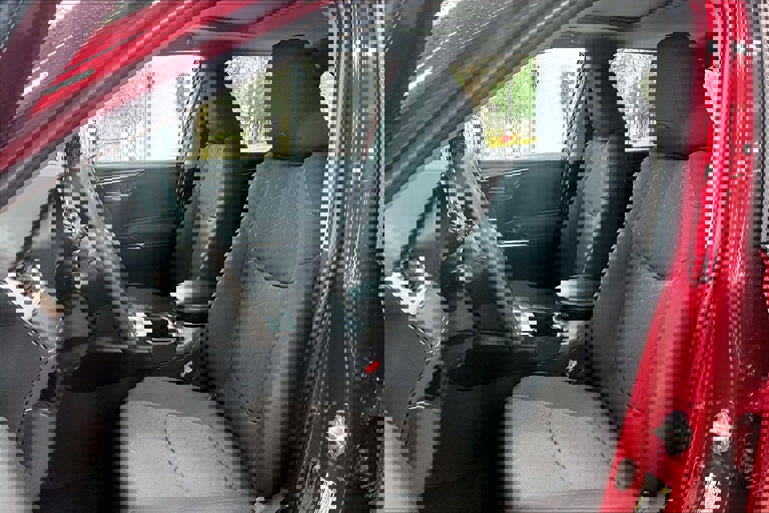 Used 2023 Toyota RAV4 XLE image 24