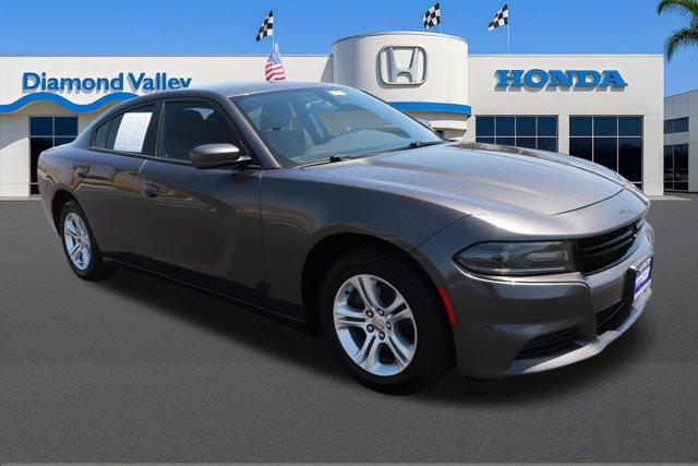 Used 2020 Dodge Charger SXT RWD image 1