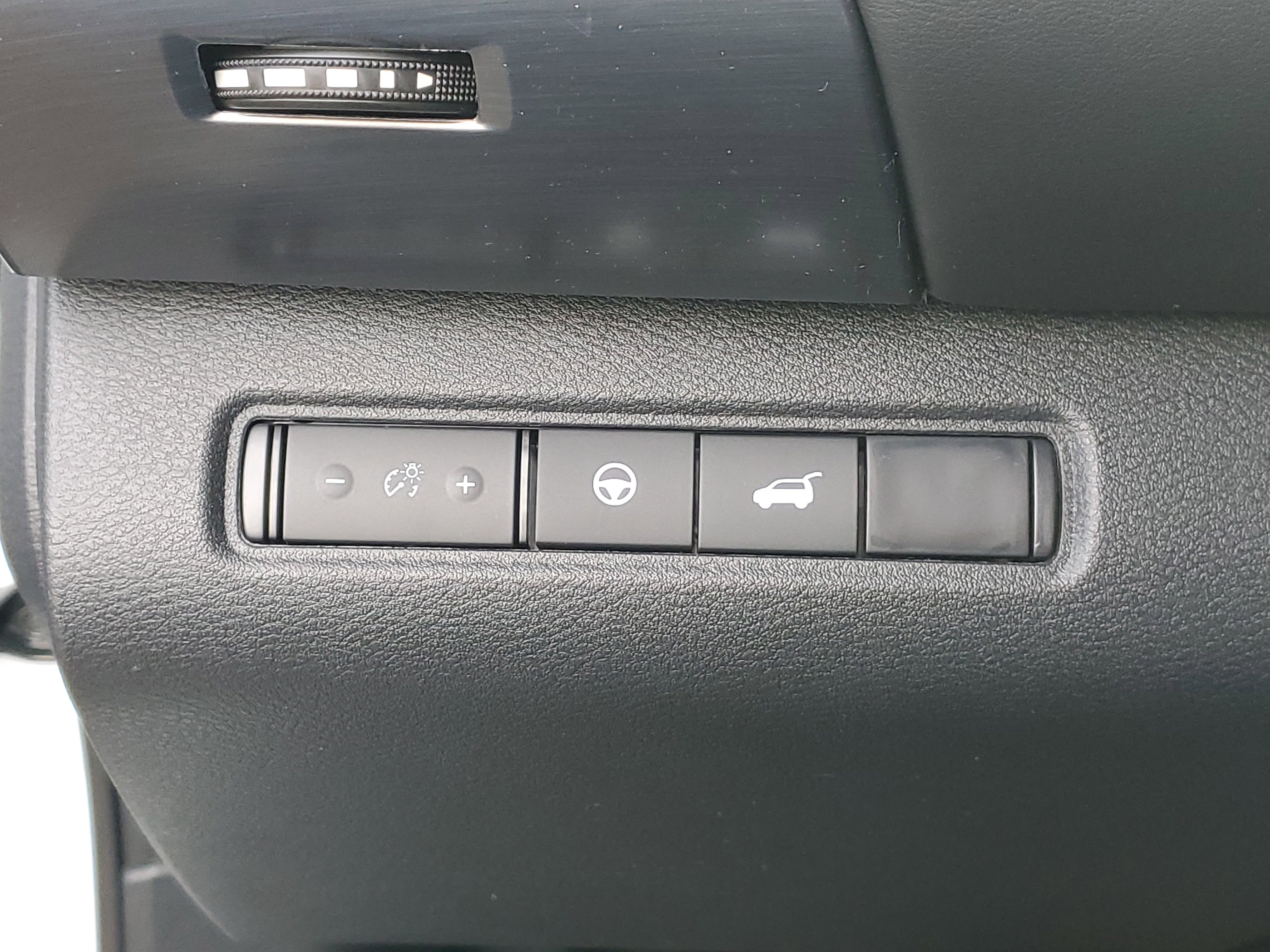 New 2026 Nissan Pathfinder SL w/ SL Premium Package image 10