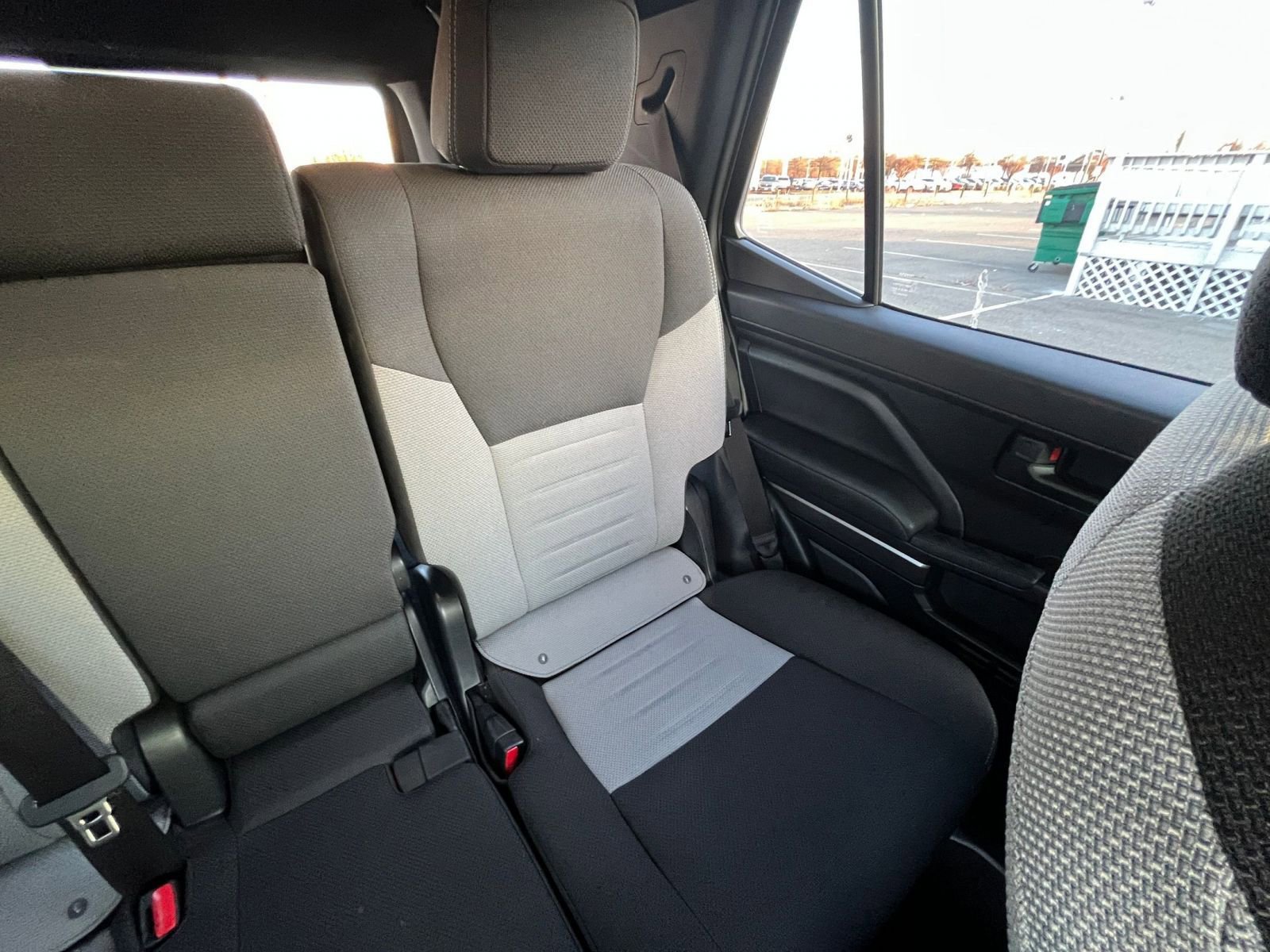 Used 2025 Toyota 4Runner TRD Off-Road image 36