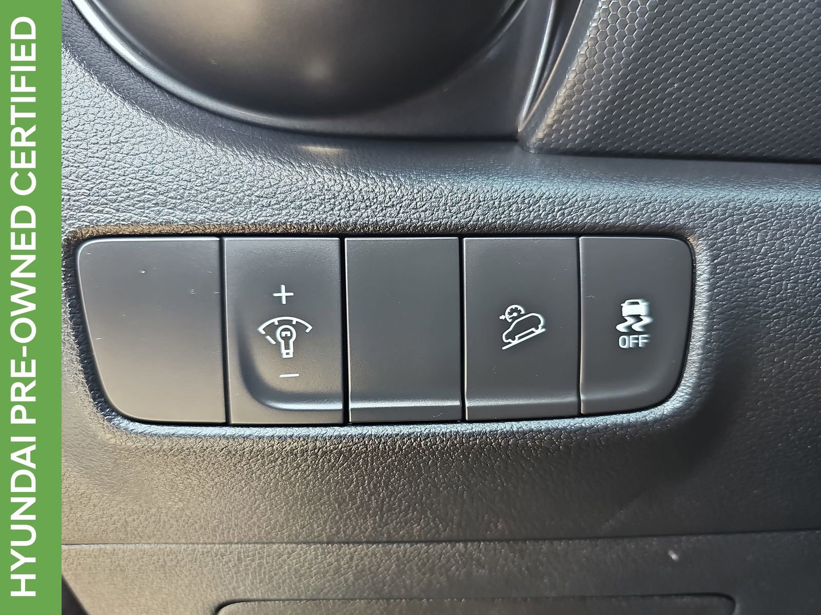 Certified 2023 Hyundai Kona SEL FWD image 28