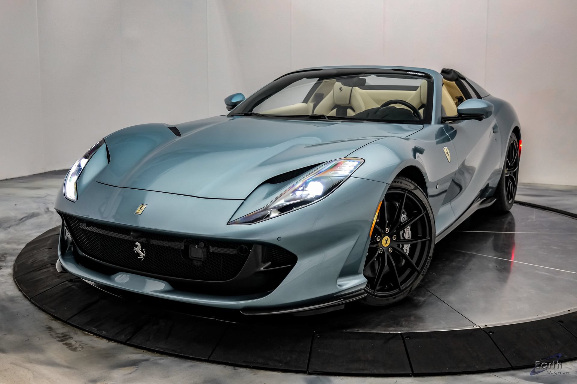 Used 2023 Ferrari 812 GTS RWD image 7