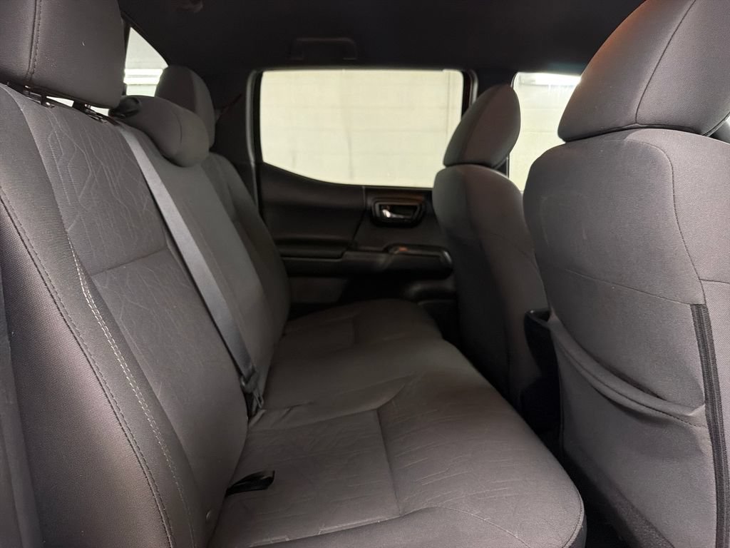 Used 2016 Toyota Tacoma TRD Off-Road w/ Towing Package RWD image 27