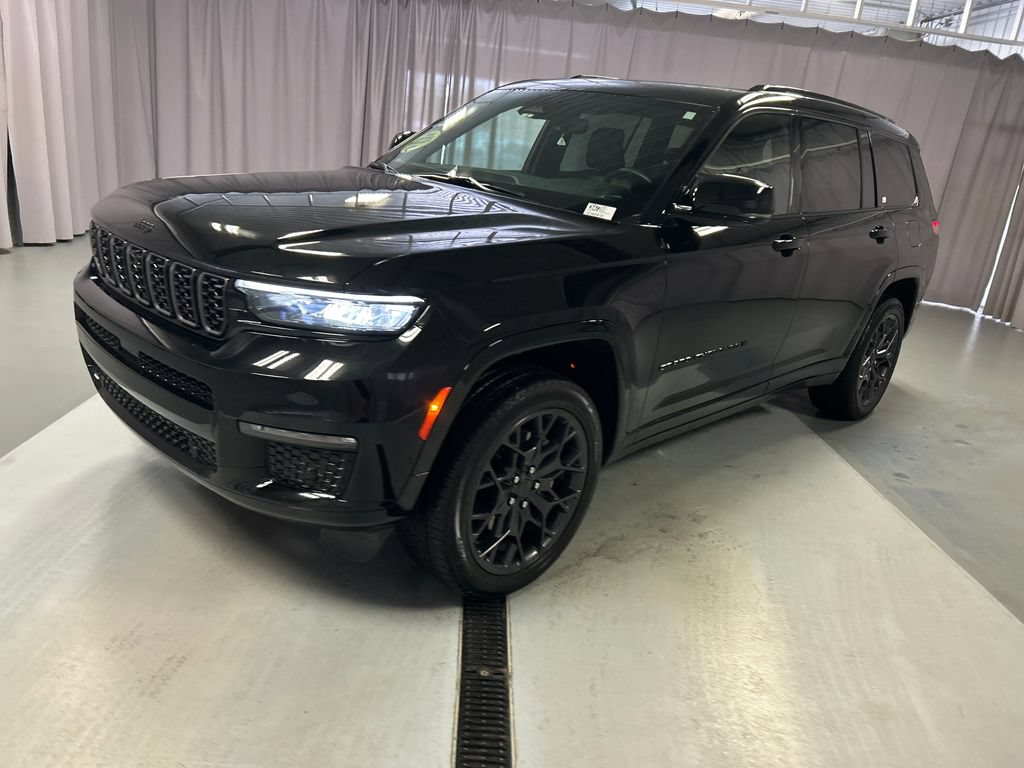 Used 2024 Jeep Grand Cherokee L Summit AWD/4WD image 3